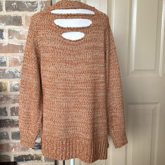 Bad Little Country Girl Cozy Distressed Knit V-Neck Sweater Open Back - Picture 5 of 13